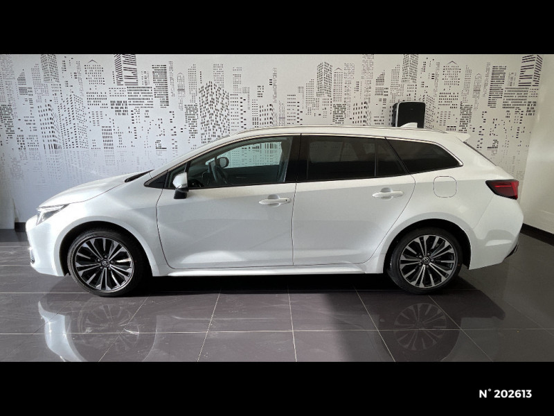 Toyota Corolla Corolla Touring Sports Hybride 140ch Design  occasion  Saint-Maximin - photo n2