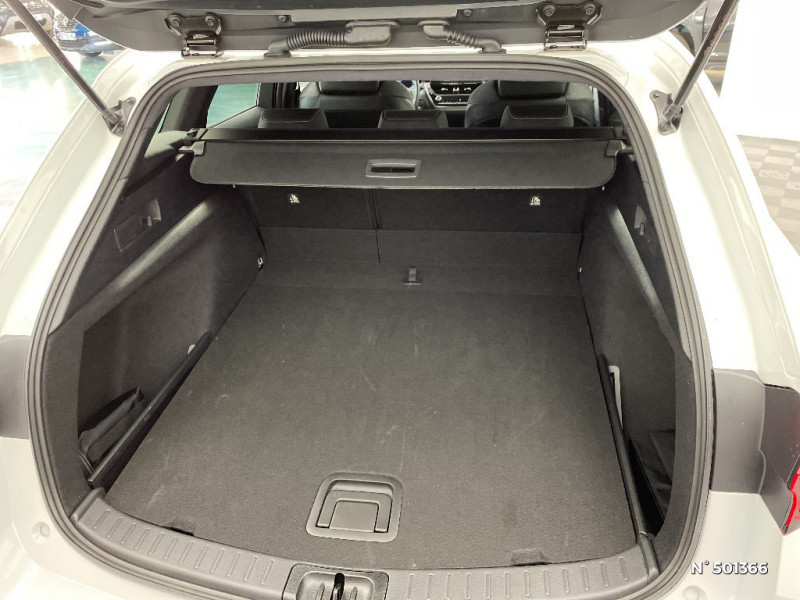 Toyota Corolla Corolla Touring Sports Hybride 140ch Design  occasion  Saint-Quentin - photo n7