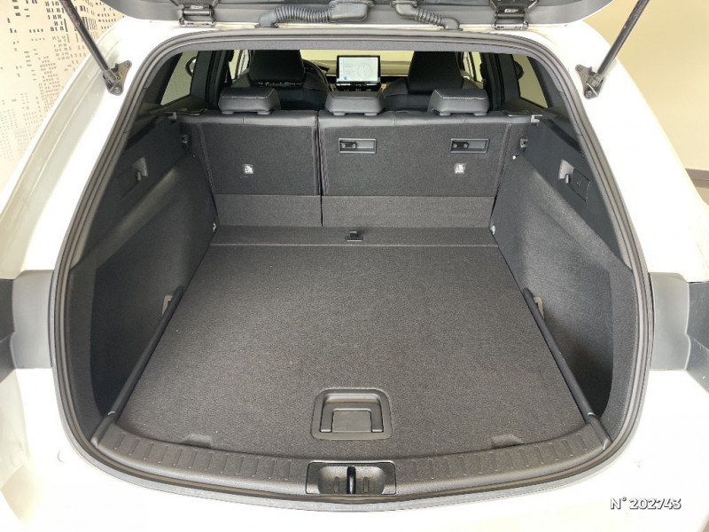 Toyota Corolla Corolla Touring Sports Hybride 140ch Design  occasion  Saint-Maximin - photo n7