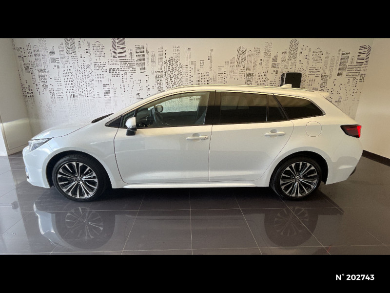Toyota Corolla Corolla Touring Sports Hybride 140ch Design  occasion  Saint-Maximin - photo n2