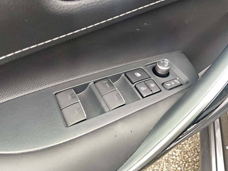 Toyota Corolla Corolla Touring Sports Hybride 196ch Collection 5p  occasion  Brive-la-Gaillarde - photo n18