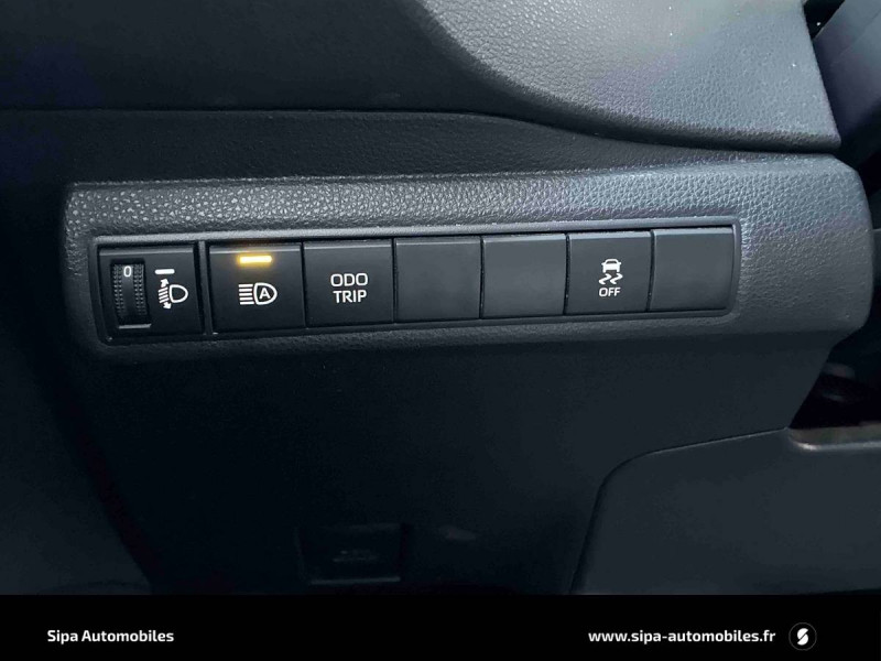 Toyota Corolla Corolla Touring Sports Hybride 196ch Design 5p  occasion  Mrignac - photo n16