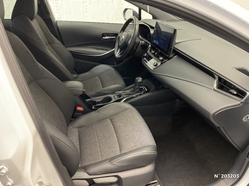 Toyota Corolla Corolla Touring Sports Hybride 196ch Design  occasion � Saint-Maximin - photo n�10