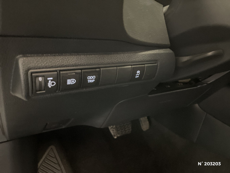 Toyota Corolla Corolla Touring Sports Hybride 196ch Design  occasion � Saint-Maximin - photo n�15