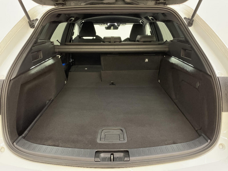 Toyota Corolla Corolla Touring Sports Hybride 196ch Design  occasion � Rivery - photo n�16