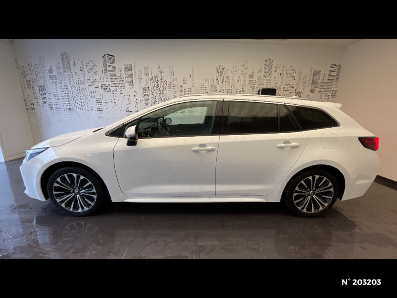 Toyota Corolla Corolla Touring Sports Hybride 196ch Design  occasion � Saint-Maximin - photo n�2