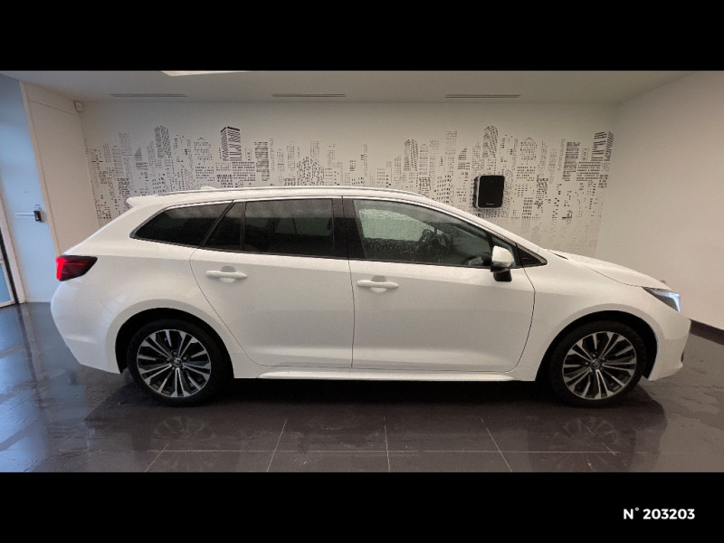 Toyota Corolla Corolla Touring Sports Hybride 196ch Design  occasion � Saint-Maximin - photo n�5