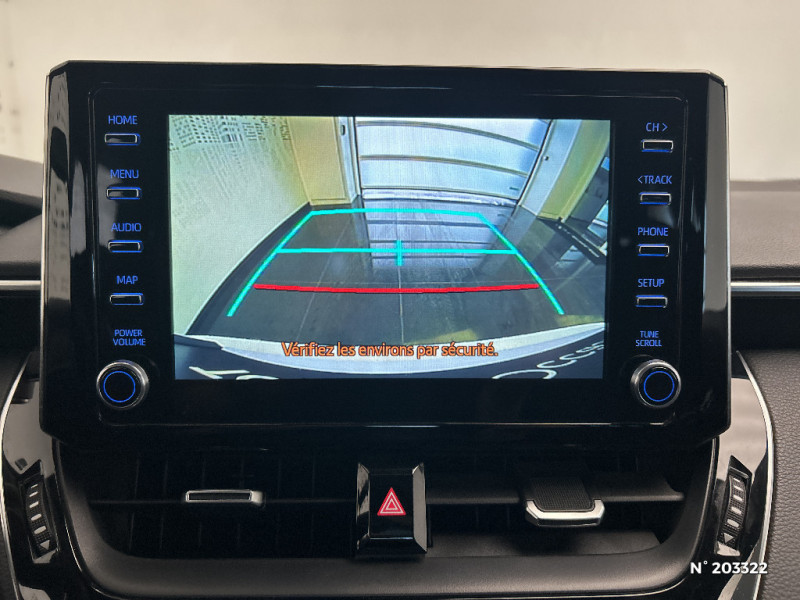 Toyota Corolla Corolla Touring Sports Pro Hybride 122h Dynamic Business (av  occasion � Saint-Maximin - photo n�14