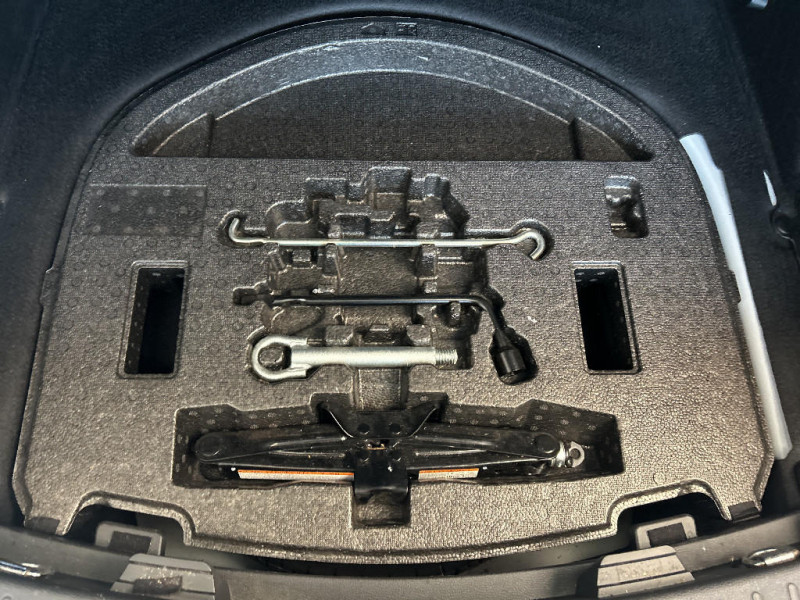 Toyota Corolla Corolla Touring Sports Pro Hybride 122h Dynamic Business (av  occasion � Saint-Maximin - photo n�16