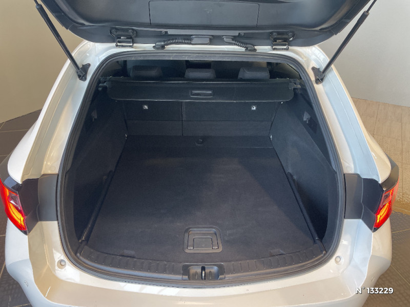 Toyota Corolla Corolla Touring Sports Pro Hybride 122h Dynamic Business + P  occasion � Jaux - photo n�7