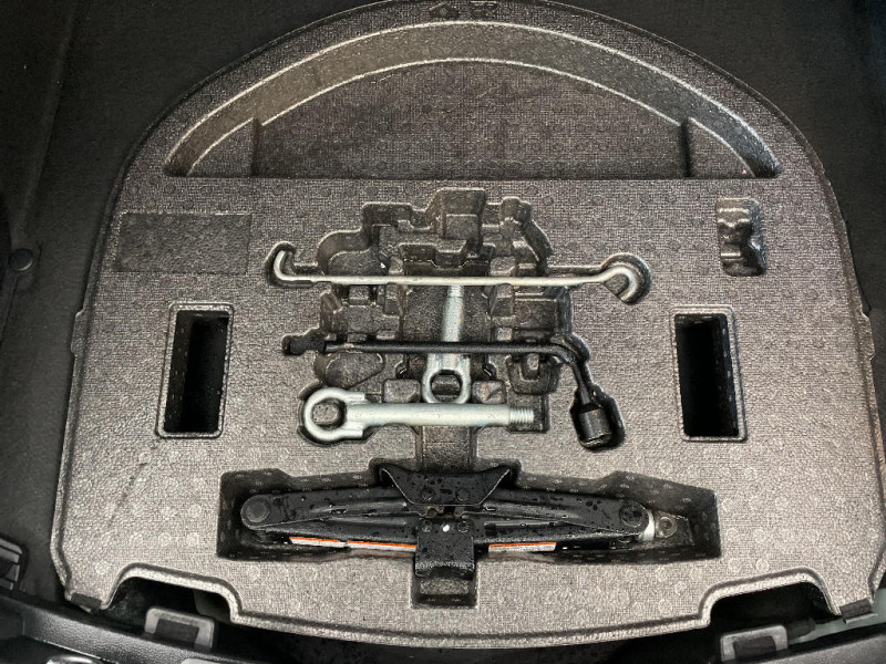 Toyota Corolla Corolla Touring Sports Pro Hybride 122h Dynamic Business + P  occasion � Beauvais - photo n�17