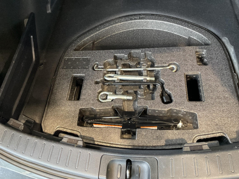 Toyota Corolla Corolla Touring Sports Pro Hybride 122h Dynamic Business + S  occasion � Jaux - photo n�17