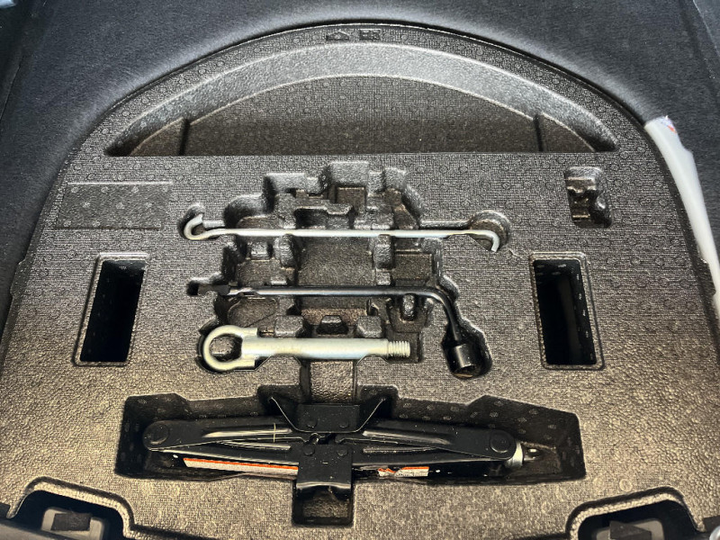 Toyota Corolla Corolla Touring Sports Pro Hybride 122h Dynamic Business  occasion  Saint-Maximin - photo n17