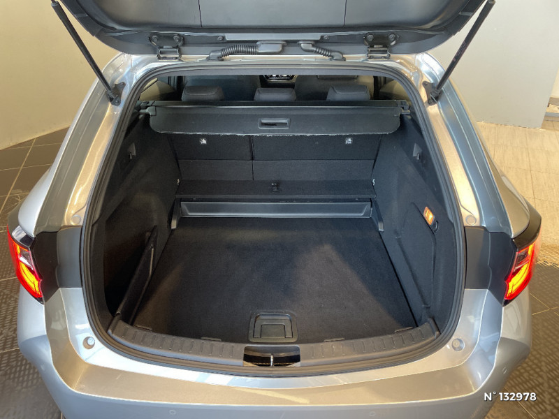 Toyota Corolla Corolla Touring Sports Pro Hybride 184h Dynamic Business + P  occasion � Jaux - photo n�7