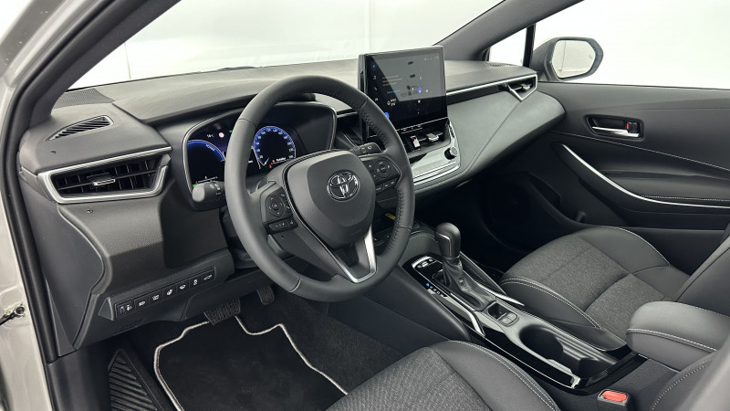 Toyota Corolla COROLLA Touring Sports X 1.8 Hybrid 140ch Design (Team Playe  occasion &agrave; SAINT-GREGOIRE - photo n&deg;6