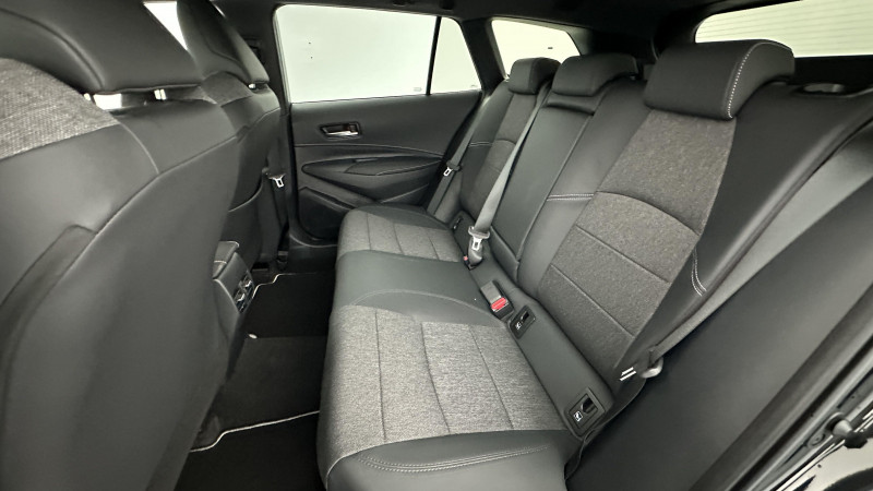 Toyota Corolla Corolla touring sports X 1.8 Hybrid 140ch Design (Team Playe  occasion  SAINT-GREGOIRE - photo n9