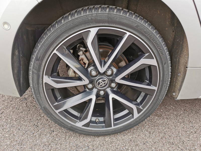 Toyota Corolla Hybrid Design 1.8 122 H 100 Camra Bluetooth Gps S  occasion  THIONVILLE - photo n7