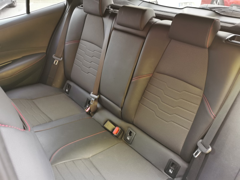 Toyota Corolla Hybrid Design 1.8 122 H 100 Camra Bluetooth Gps S  occasion  THIONVILLE - photo n10