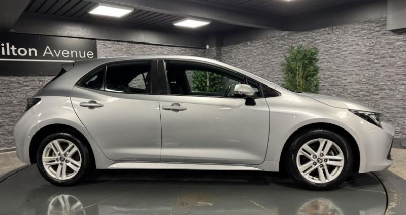 Toyota Corolla Hybride 122h - BV CVT Dynamic Business  occasion à GUERET - photo n°4