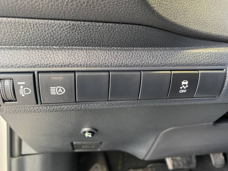 Toyota Corolla Hybride 122h Design  occasion  Montauban - photo n13