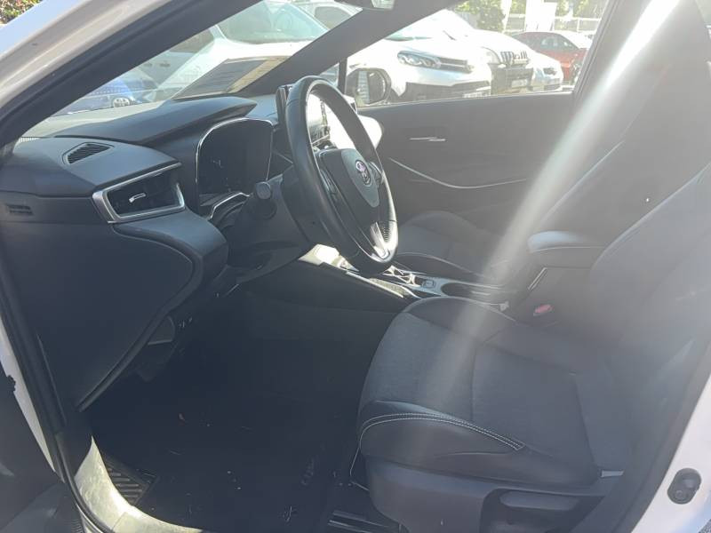 Toyota Corolla Hybride 122h Design  occasion  Muret - photo n10