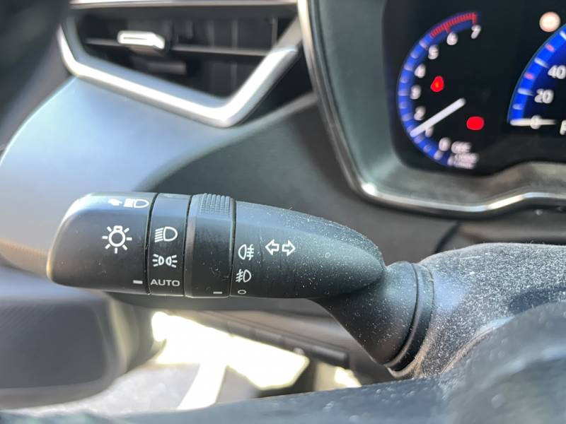 Toyota Corolla Hybride 122h Design  occasion  Muret - photo n16