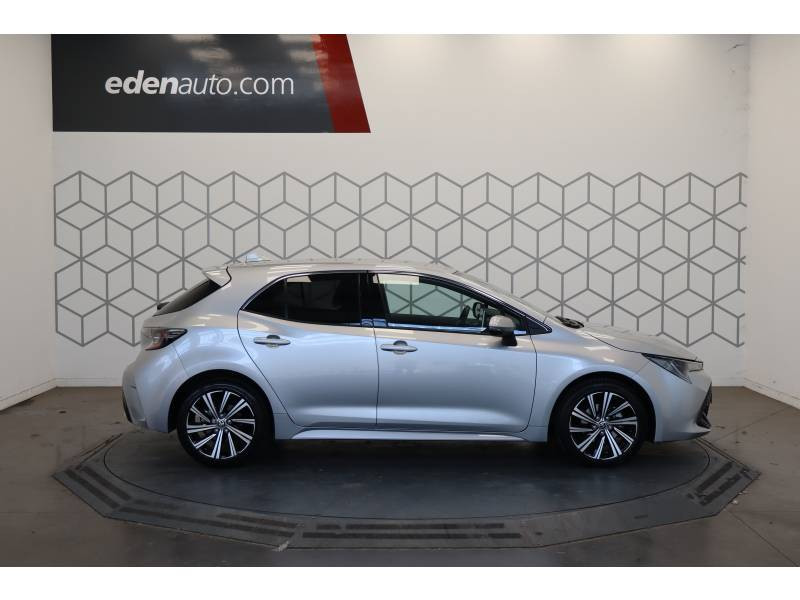 Toyota Corolla Hybride 122h Design  occasion  LESCAR - photo n7