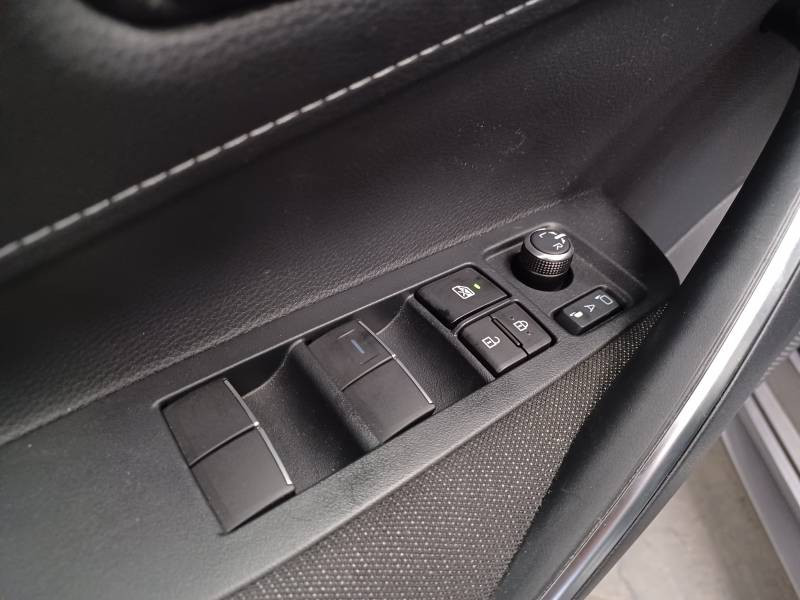 Toyota Corolla Hybride 122h Dynamic  occasion  Toulouse - photo n16