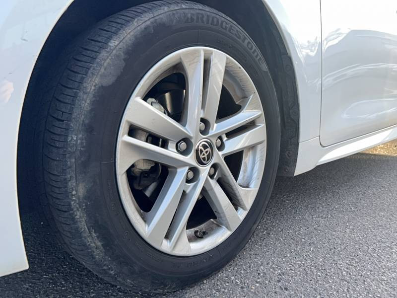 Toyota Corolla Hybride 122h Dynamic  occasion � Toulouse - photo n�9