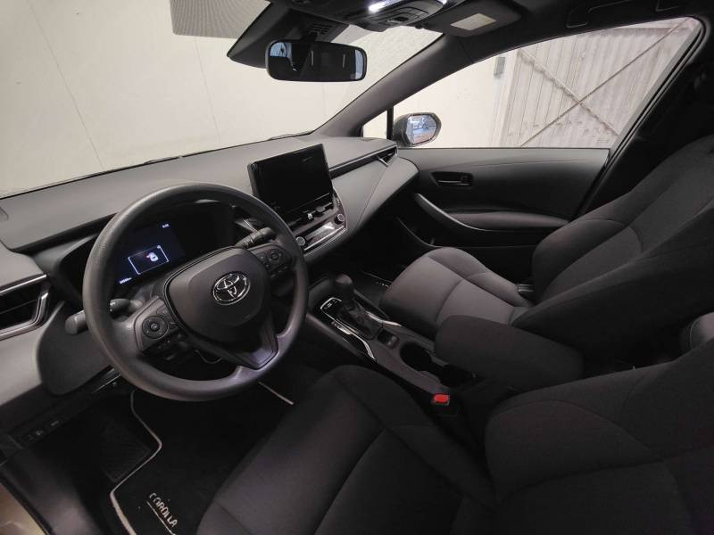 Toyota Corolla Hybride 140ch Active 2023 - photo n°10 Toyota Corolla Hybride 140ch Active  occasion à Cahors - photo n°10