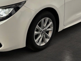 Toyota Corolla Hybride 140ch BVA  occasion  Beaupuy - photo n7