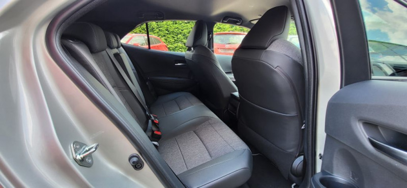 Toyota Corolla Hybride 140ch BVA  occasion  Beaupuy - photo n5