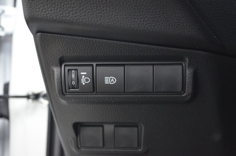 Toyota Corolla Hybride 140ch BVA  occasion  Beaupuy - photo n10