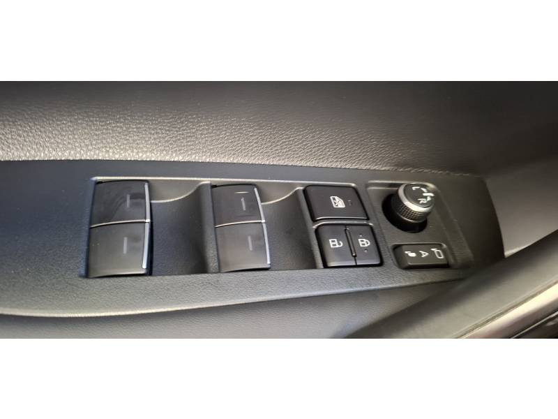 Toyota Corolla Hybride 140ch Collection  occasion  Montauban - photo n8