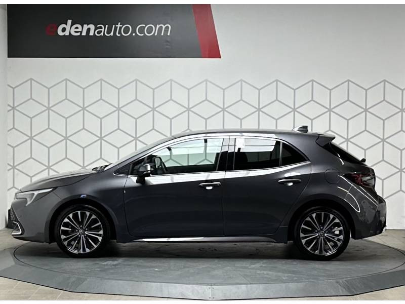 Toyota Corolla Hybride 140ch Design  occasion  Saint Laurent des Vignes - photo n8