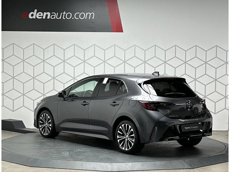 Toyota Corolla Hybride 140ch Design  occasion  Saint Laurent des Vignes - photo n7