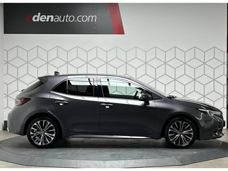 Toyota Corolla Hybride 140ch Design  occasion  Saint Laurent des Vignes - photo n4