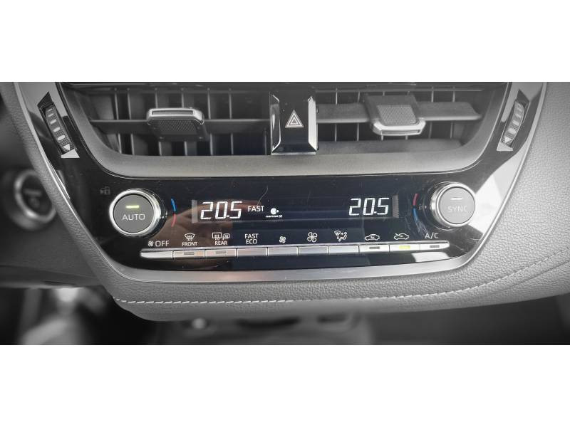 Toyota Corolla Hybride 140ch Design  occasion � Montauban - photo n�11