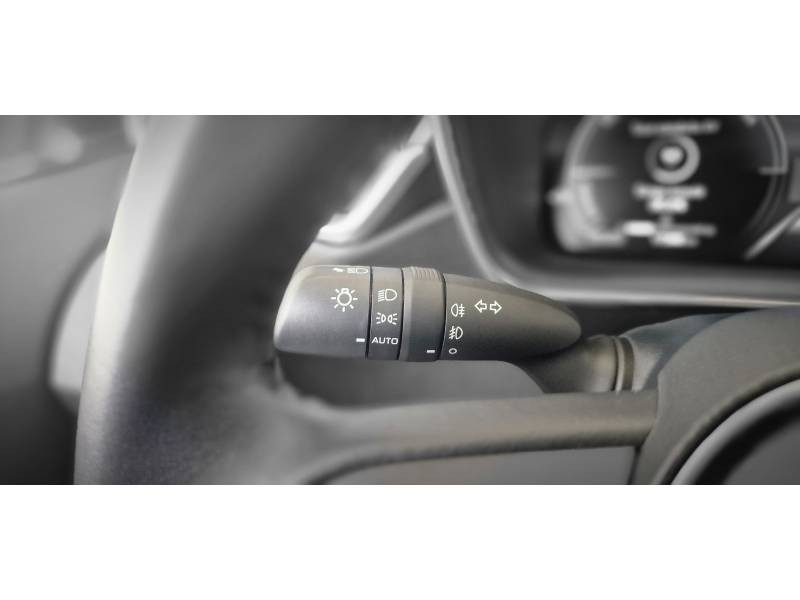 Toyota Corolla Hybride 140ch Design  occasion � Montauban - photo n�19