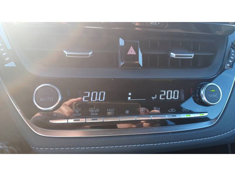 Toyota Corolla Hybride 140ch Design  occasion  Agen - photo n19