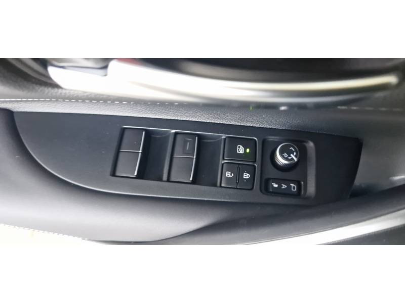 Toyota Corolla Hybride 140ch Design  occasion  Montauban - photo n19