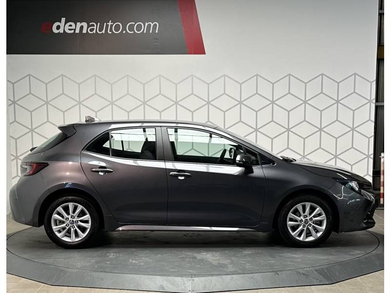 Toyota Corolla Hybride 140ch Dynamic  occasion  Saint Laurent des Vignes - photo n4
