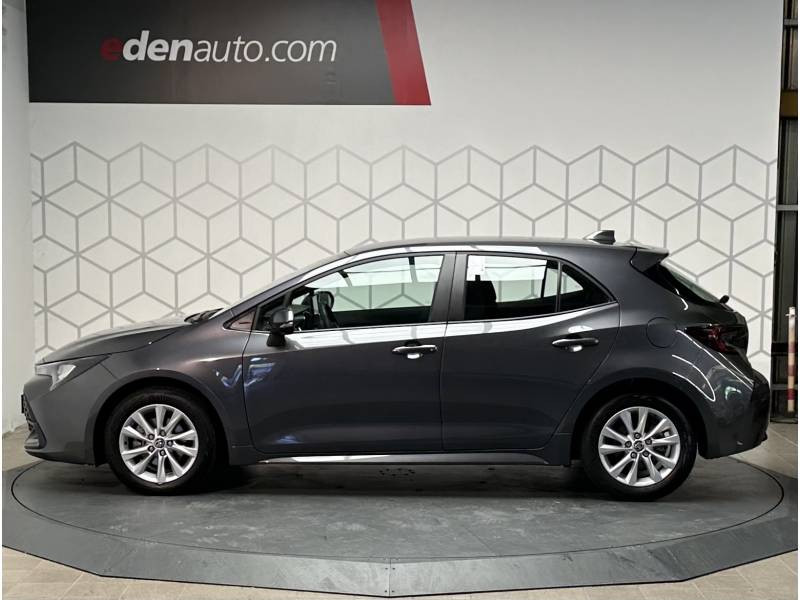 Toyota Corolla Hybride 140ch Dynamic  occasion  Saint Laurent des Vignes - photo n8