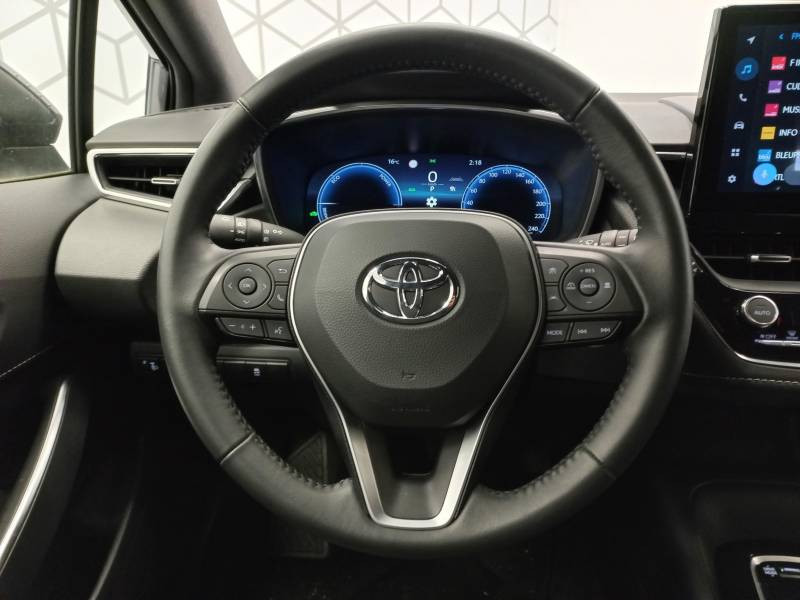Toyota Corolla Hybride 140ch Dynamic  occasion  Saint Laurent des Vignes - photo n5