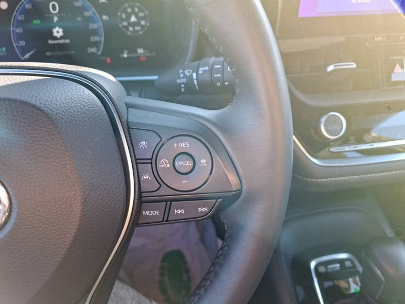 Toyota Corolla Hybride 140ch Dynamic  occasion  Toulouse - photo n18