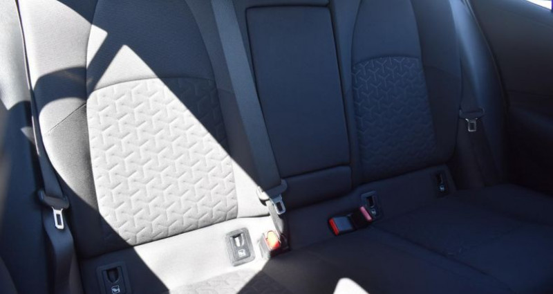 Toyota Corolla Hybride 180h CVT Dynamic Business  occasion  LE CASTELET - photo n5