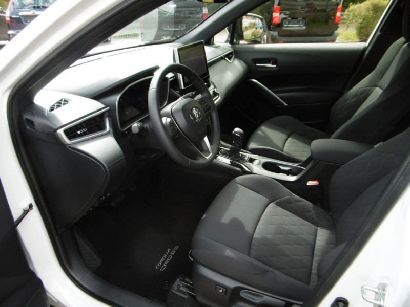 Toyota Corolla Hybride 196ch BVA 4X4  occasion  Beaupuy - photo n6
