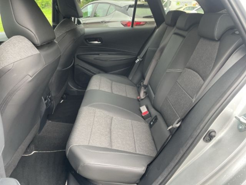 Toyota Corolla Hybride 196ch BVA  occasion  Beaupuy - photo n6
