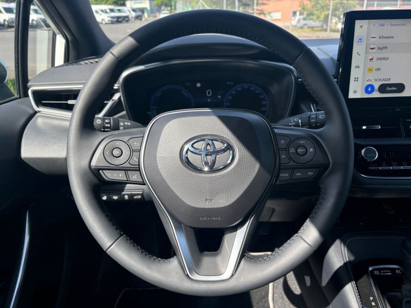 Toyota Corolla Hybride 196ch BVA  occasion  Beaupuy - photo n6