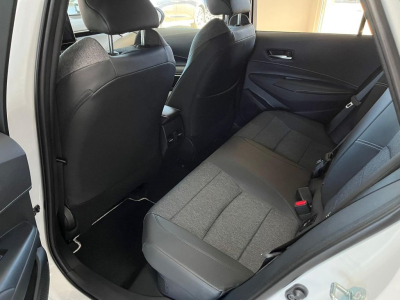 Toyota Corolla Hybride 196ch BVA  occasion  Beaupuy - photo n8
